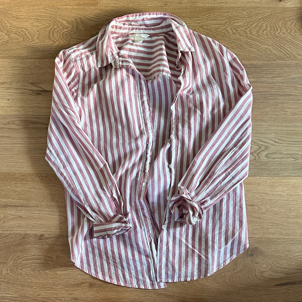 H&M Muted Red and White Striped Button Up Shirt